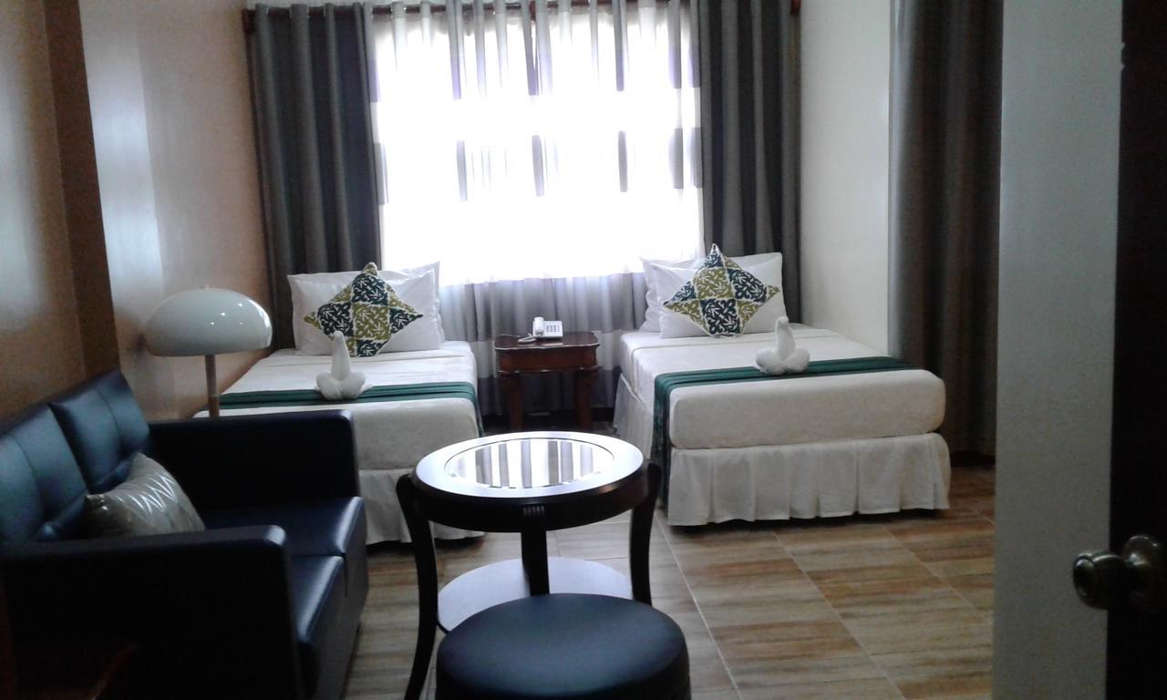 Charos Dormitel Hotel Dumaguete City Luaran gambar