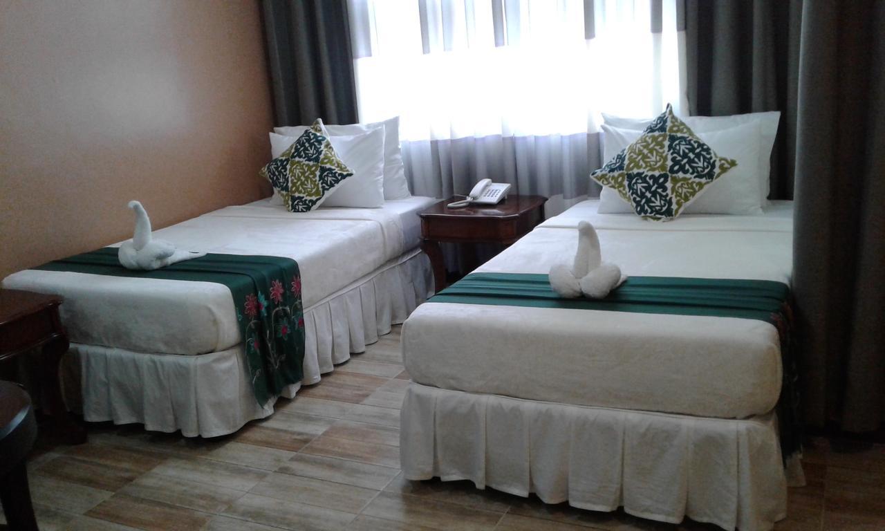 Charos Dormitel Hotel Dumaguete City Luaran gambar