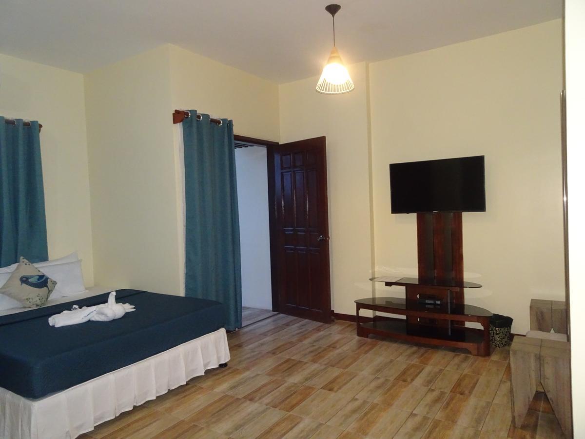Charos Dormitel Hotel Dumaguete City Luaran gambar