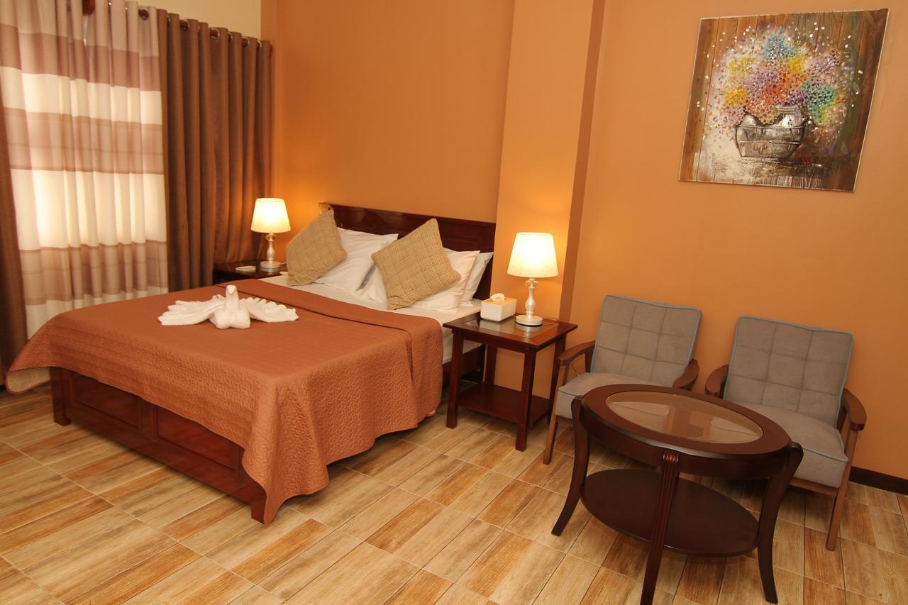 Charos Dormitel Hotel Dumaguete City Luaran gambar