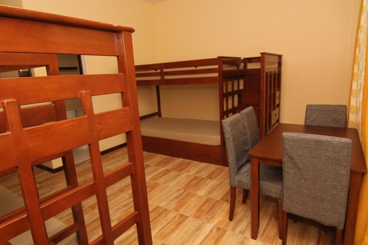 Charos Dormitel Hotel Dumaguete City Luaran gambar