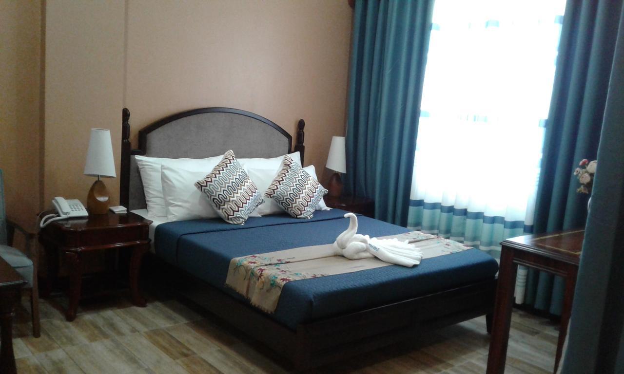 Charos Dormitel Hotel Dumaguete City Luaran gambar