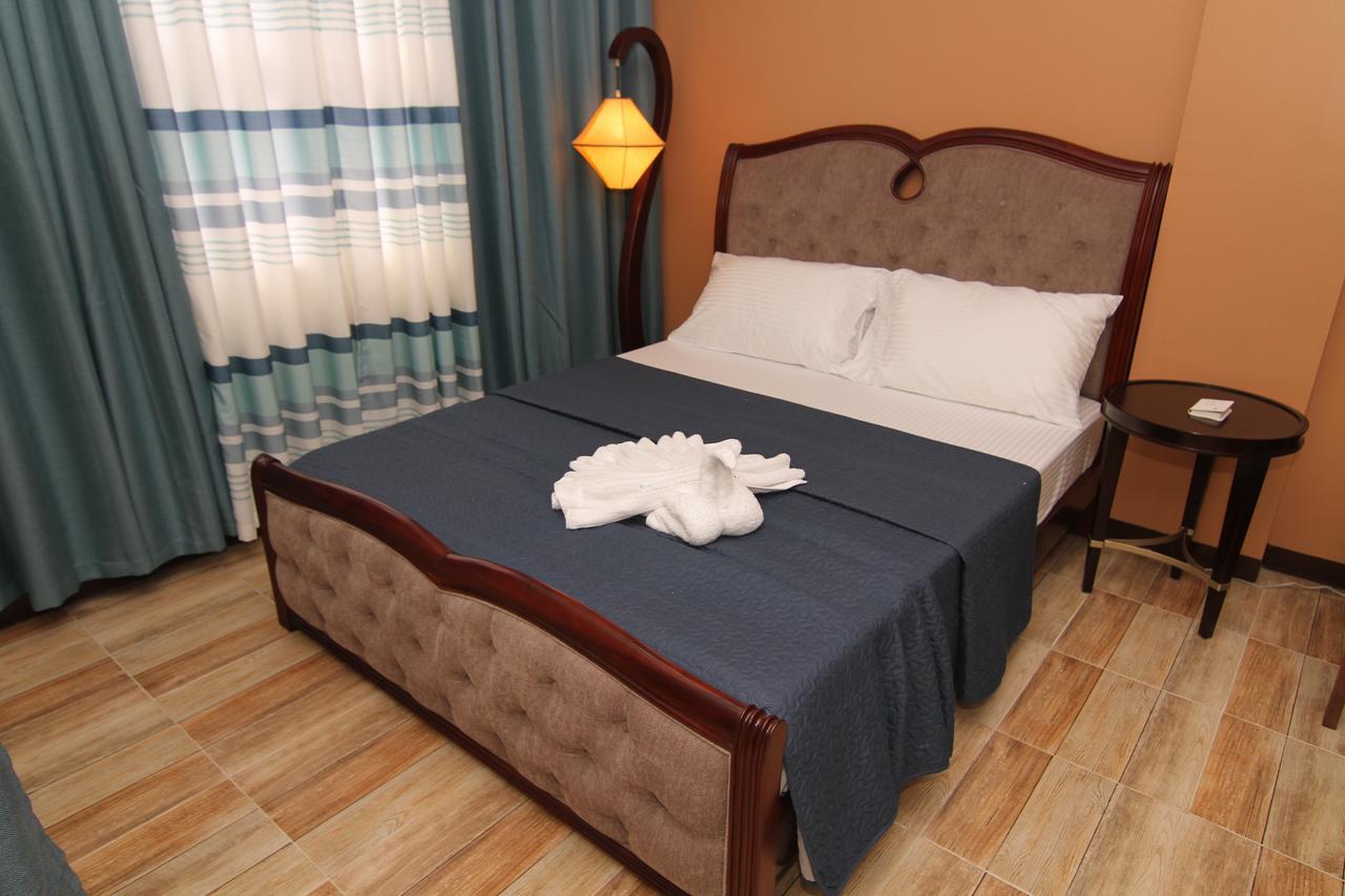 Charos Dormitel Hotel Dumaguete City Luaran gambar